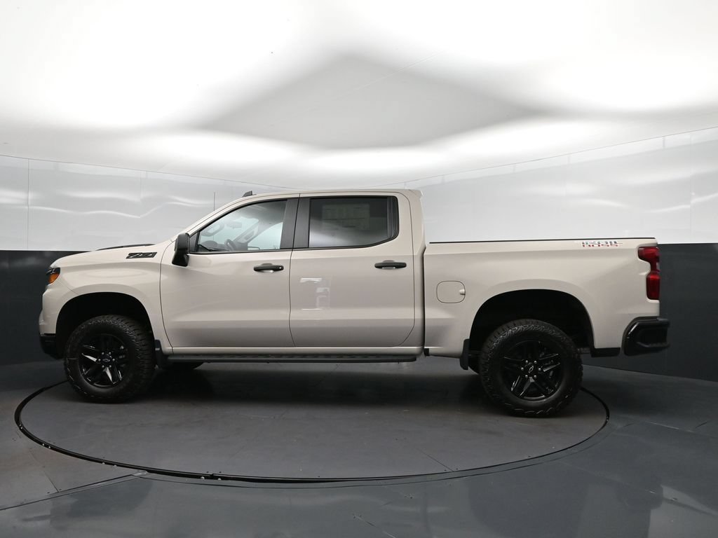 New 2026 Chevrolet Silverado 1500 Custom Trail Boss w/ LPO, Dark Essentials Package AWD/4WD image 4