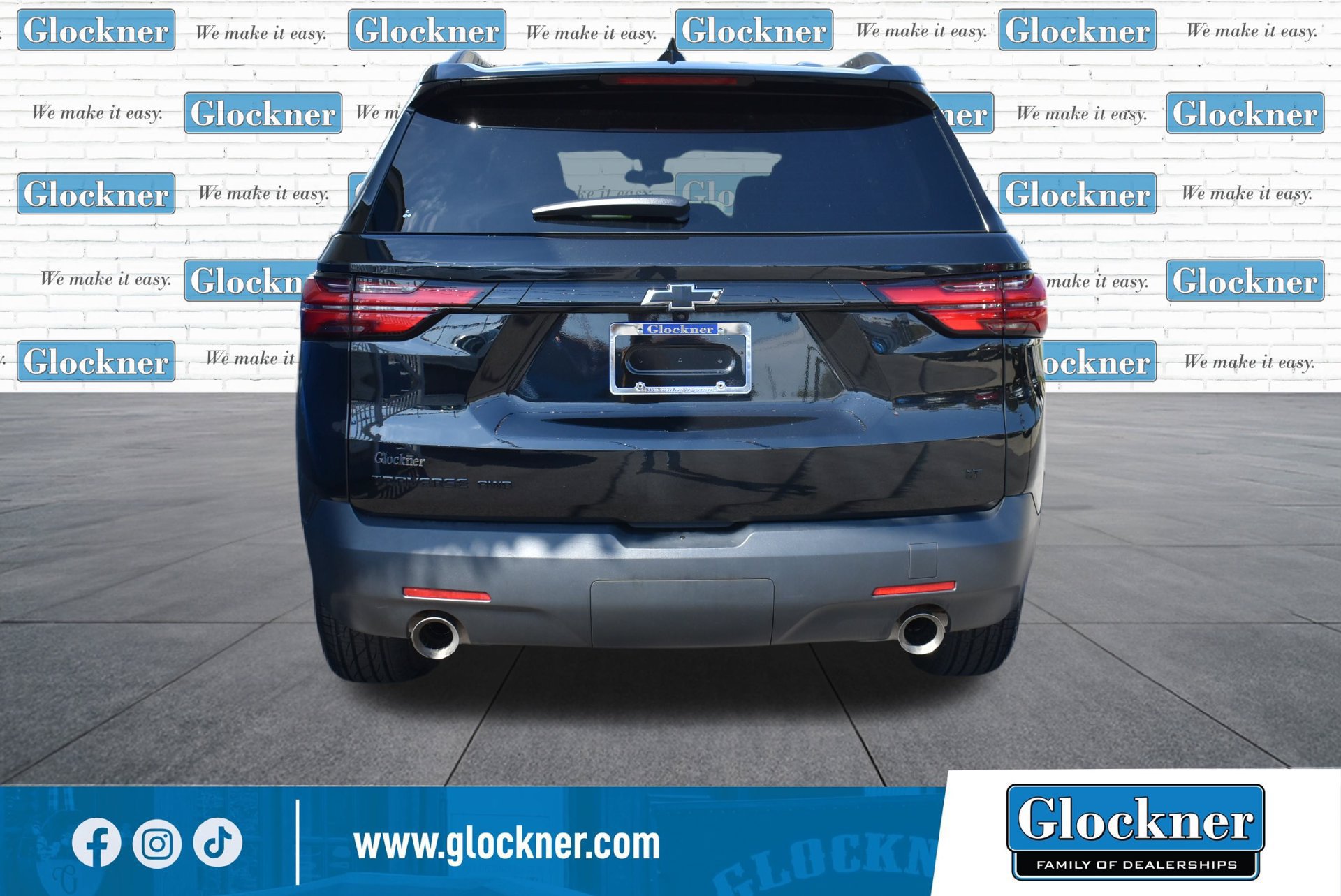 Used 2023 Chevrolet Traverse LT w/ Midnight/Sport Edition AWD/4WD image 7