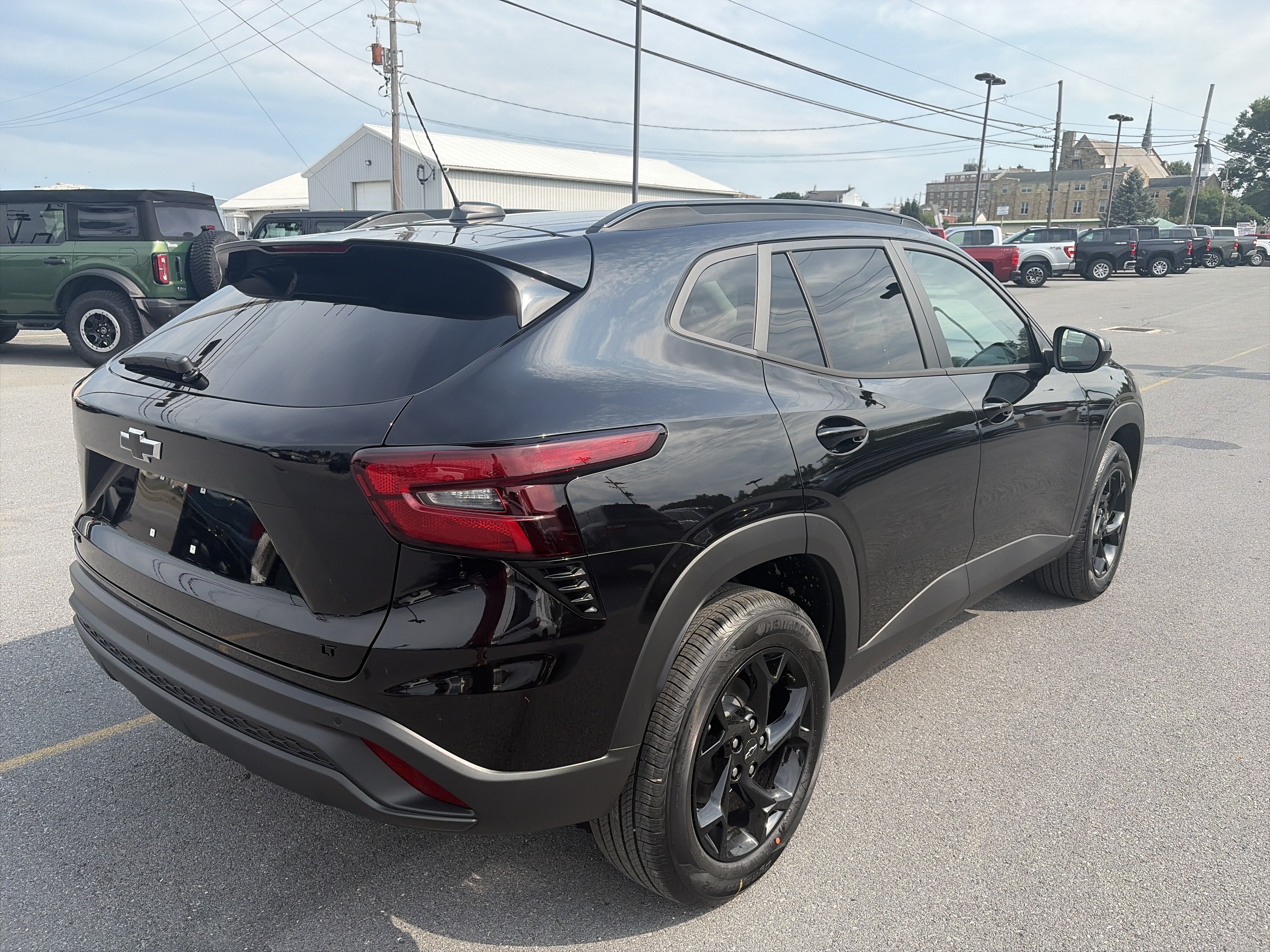 New 2026 Chevrolet Trax LT w/ Driver Confidence Package FWD video 3