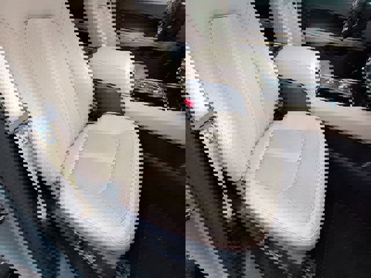 Used 2023 Ford Expedition Max Limited image 25