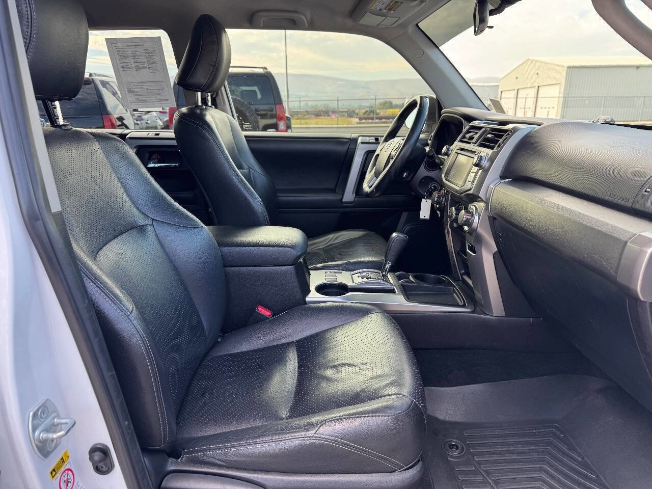 Used 2014 Toyota 4Runner SR5 image 11