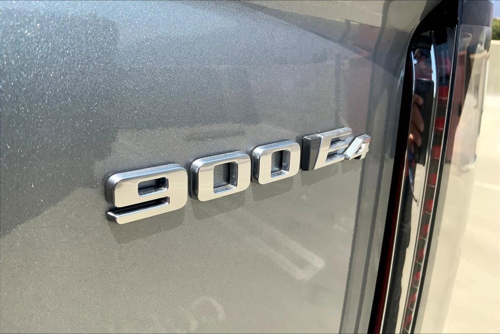 New 2026 Cadillac Vistiq Sport image 16