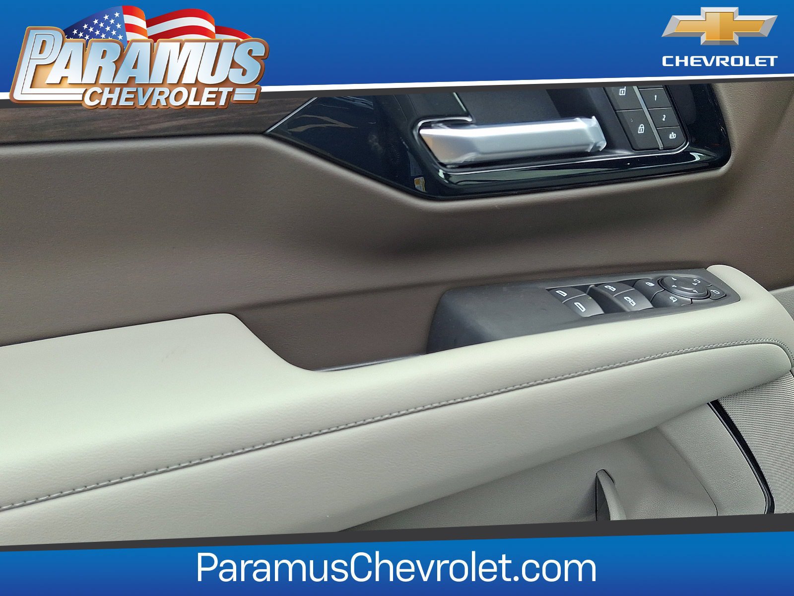 New 2026 Chevrolet Suburban LT w/ Comfort Package AWD/4WD image 8