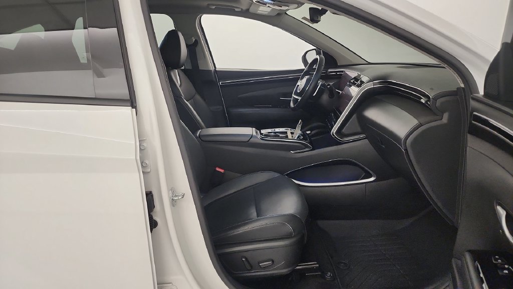 Used 2023 Hyundai Tucson Limited AWD/4WD image 32
