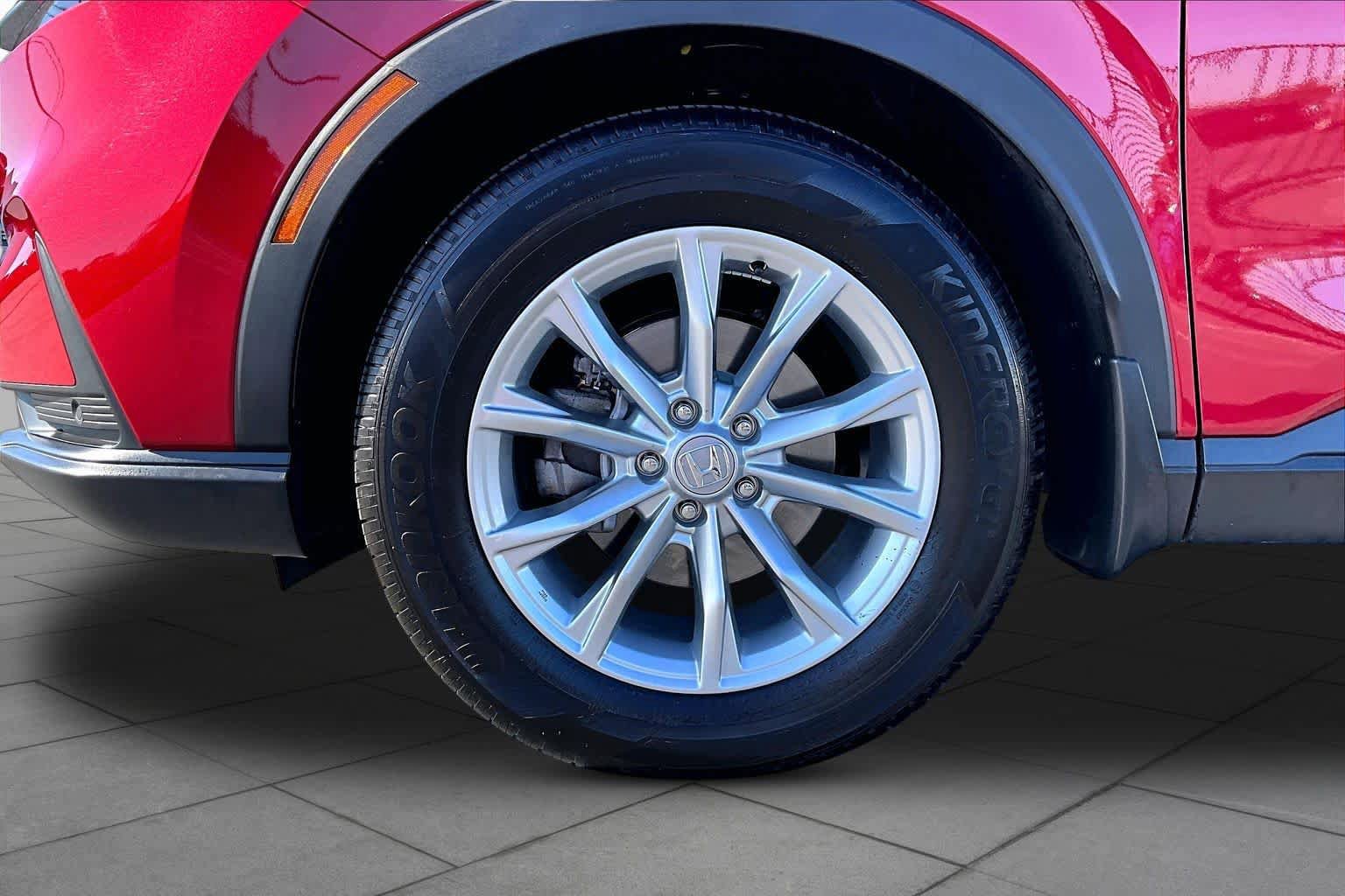 Used 2024 Honda CR-V EX-L image 10