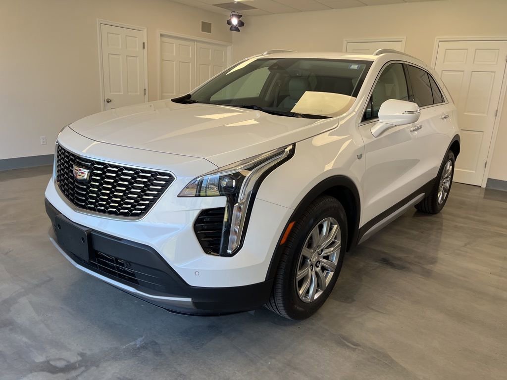 Certified 2023 Cadillac XT4 Premium Luxury image 4