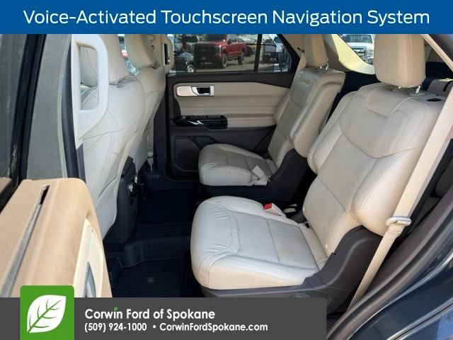 Used 2022 Ford Explorer Platinum w/ Equipment Group 601A AWD/4WD image 12