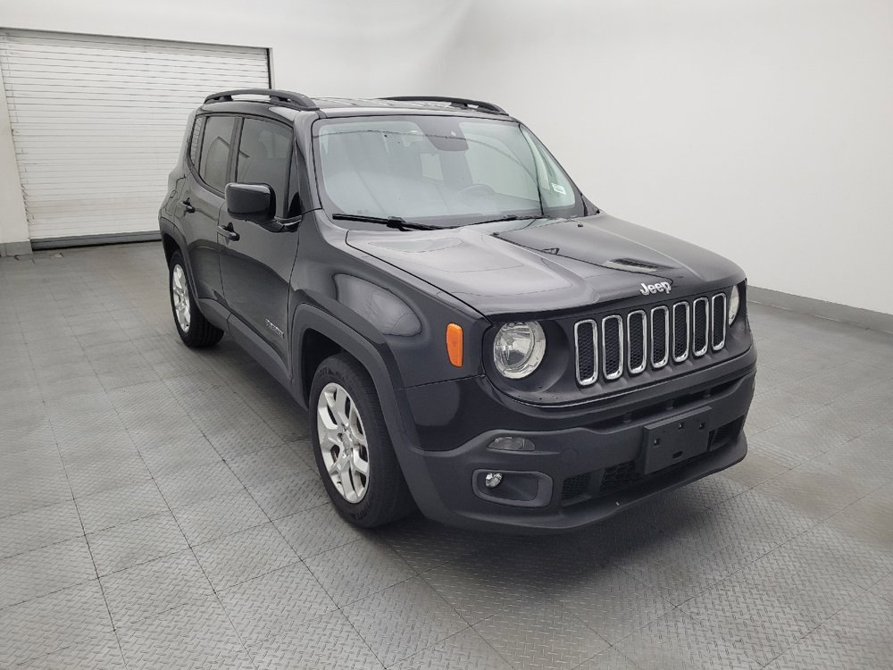 Used 2017 Jeep Renegade Latitude FWD image 13