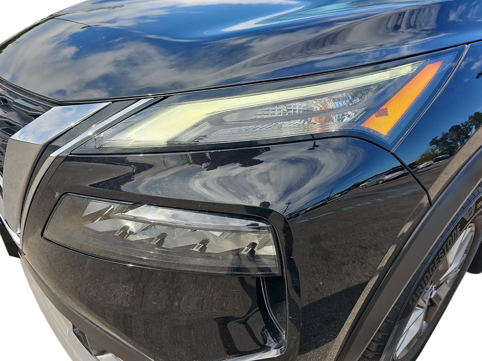 Used 2023 Nissan Rogue S AWD/4WD image 31