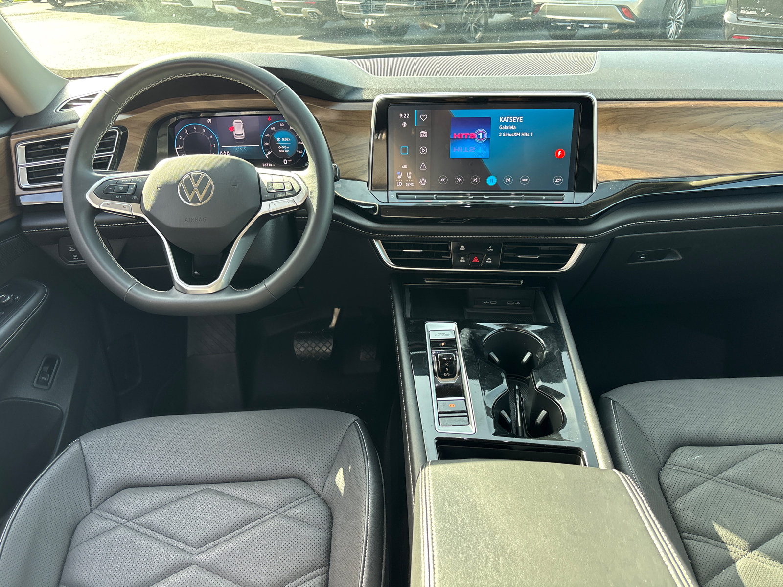 Used 2024 Volkswagen Atlas SE w/ Black Wheel Package AWD/4WD image 26