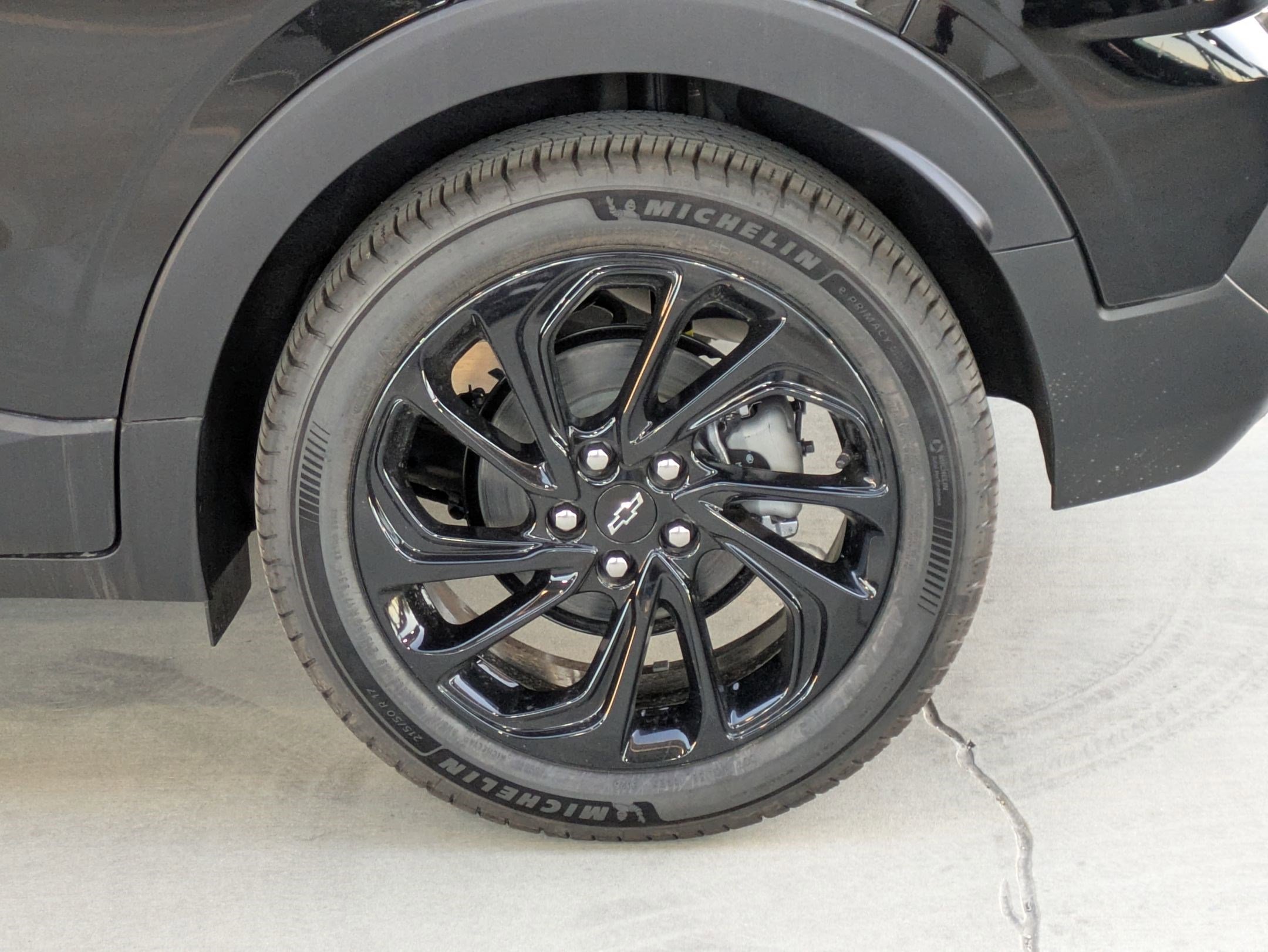 New 2027 Chevrolet Bolt RS w/ Technology Package image 6