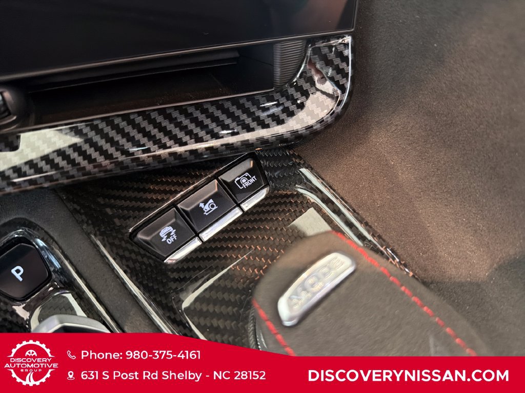 Used 2025 Chevrolet Corvette E-Ray AWD/4WD image 21