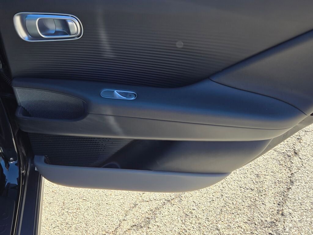 Used 2024 Hyundai Ioniq 6 SEL AWD/4WD image 8