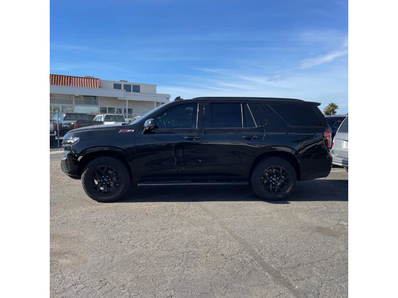 Used 2024 Chevrolet Tahoe Z71 w/ Luxury Package image 3
