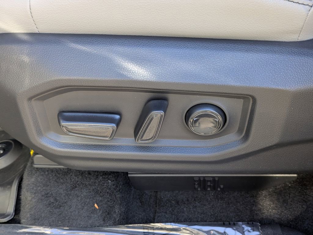 New 2026 Toyota Tundra Limited image 21