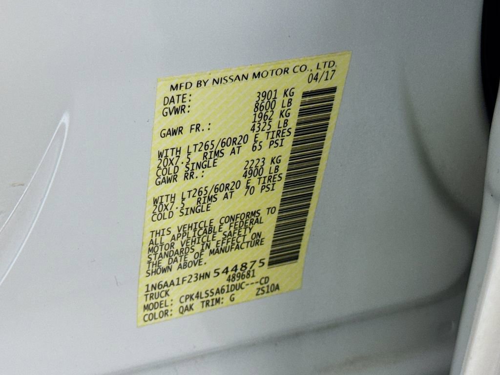 Used 2017 Nissan Titan SV RWD image 30