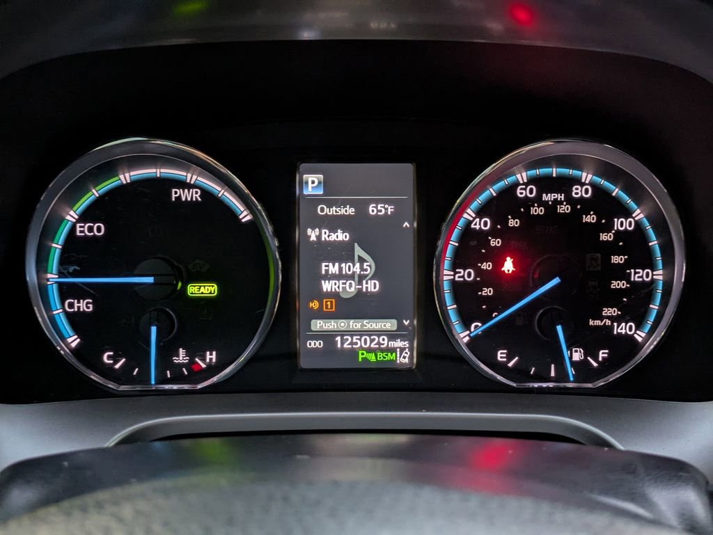 Used 2016 Toyota RAV4 Limited image 30