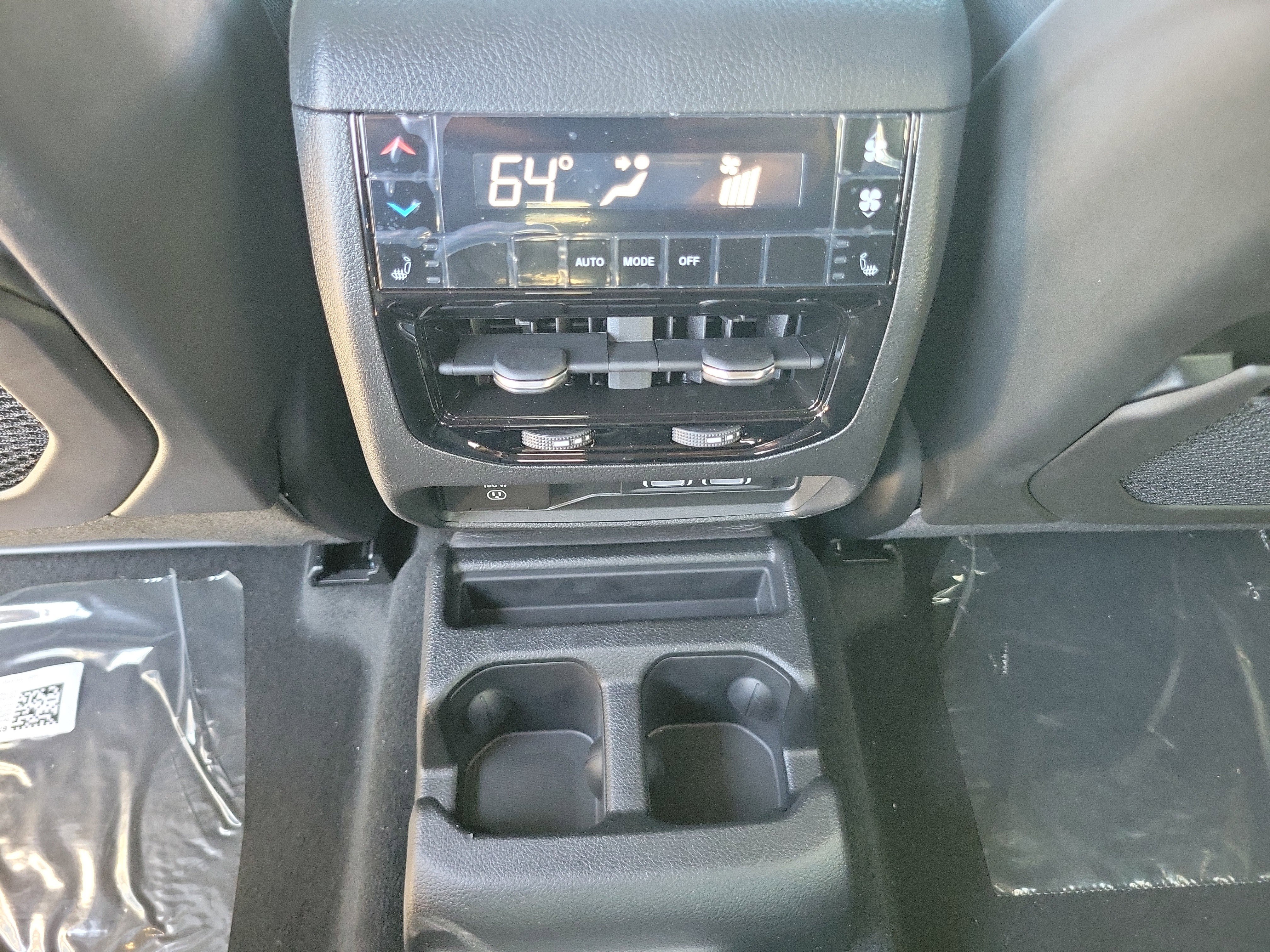 New 2025 Jeep Grand Cherokee L Limited w/ Black Appearance Package image 10