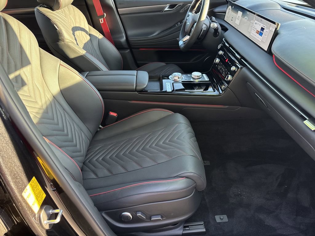 Used 2025 Genesis G80 2.5T Sport Prestige image 13