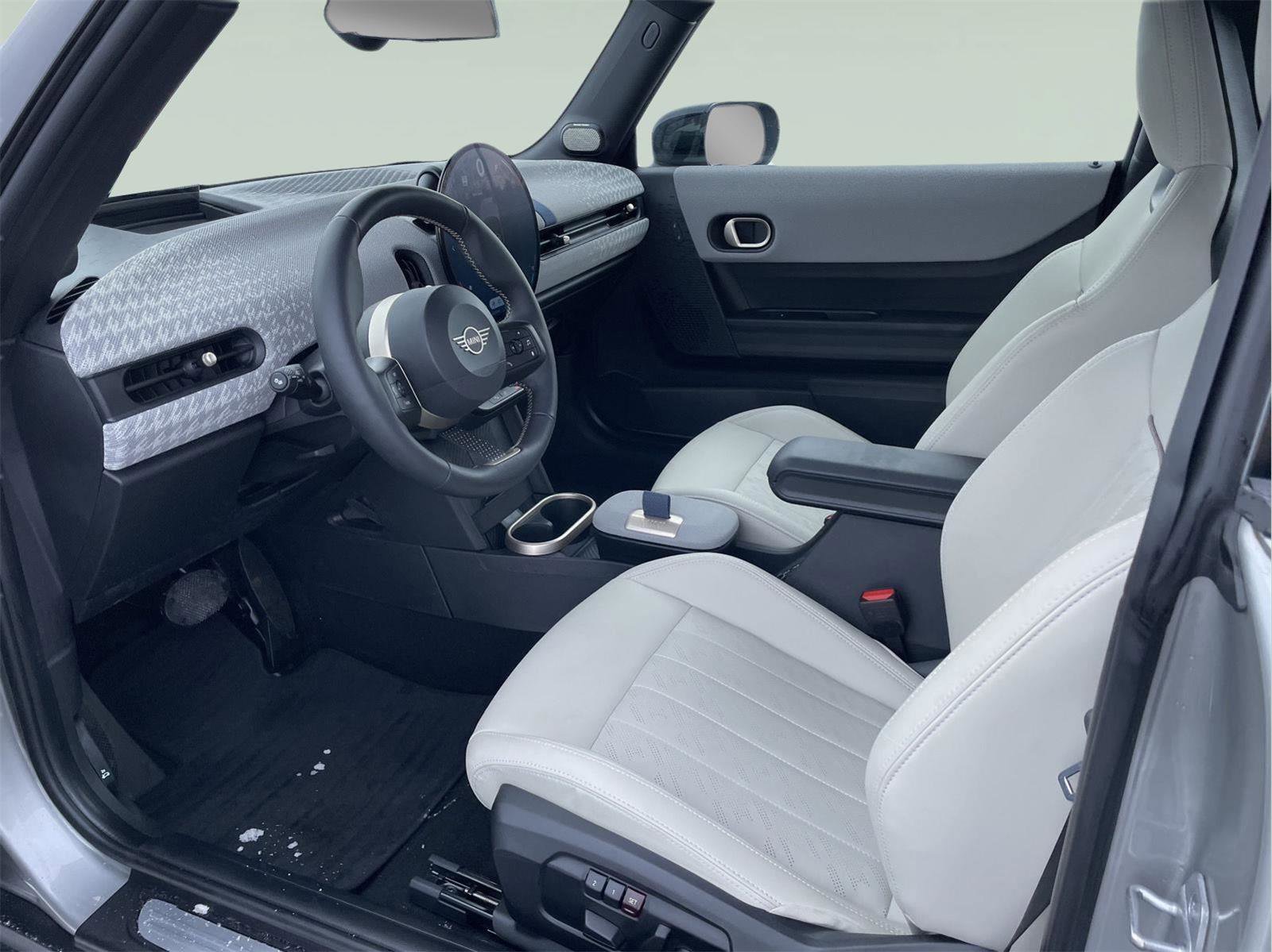 Used 2025 MINI Cooper S image 13