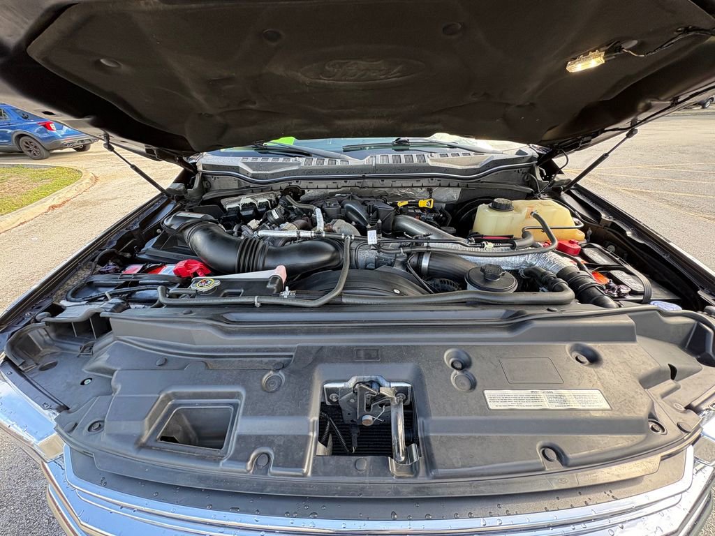 Certified 2018 Ford F250 Lariat w/ Chrome Package image 32