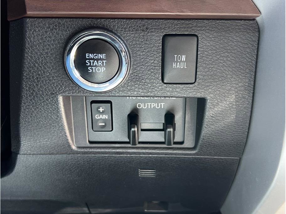 Used 2021 Toyota Tundra Limited w/ Limited Premium Package image 14