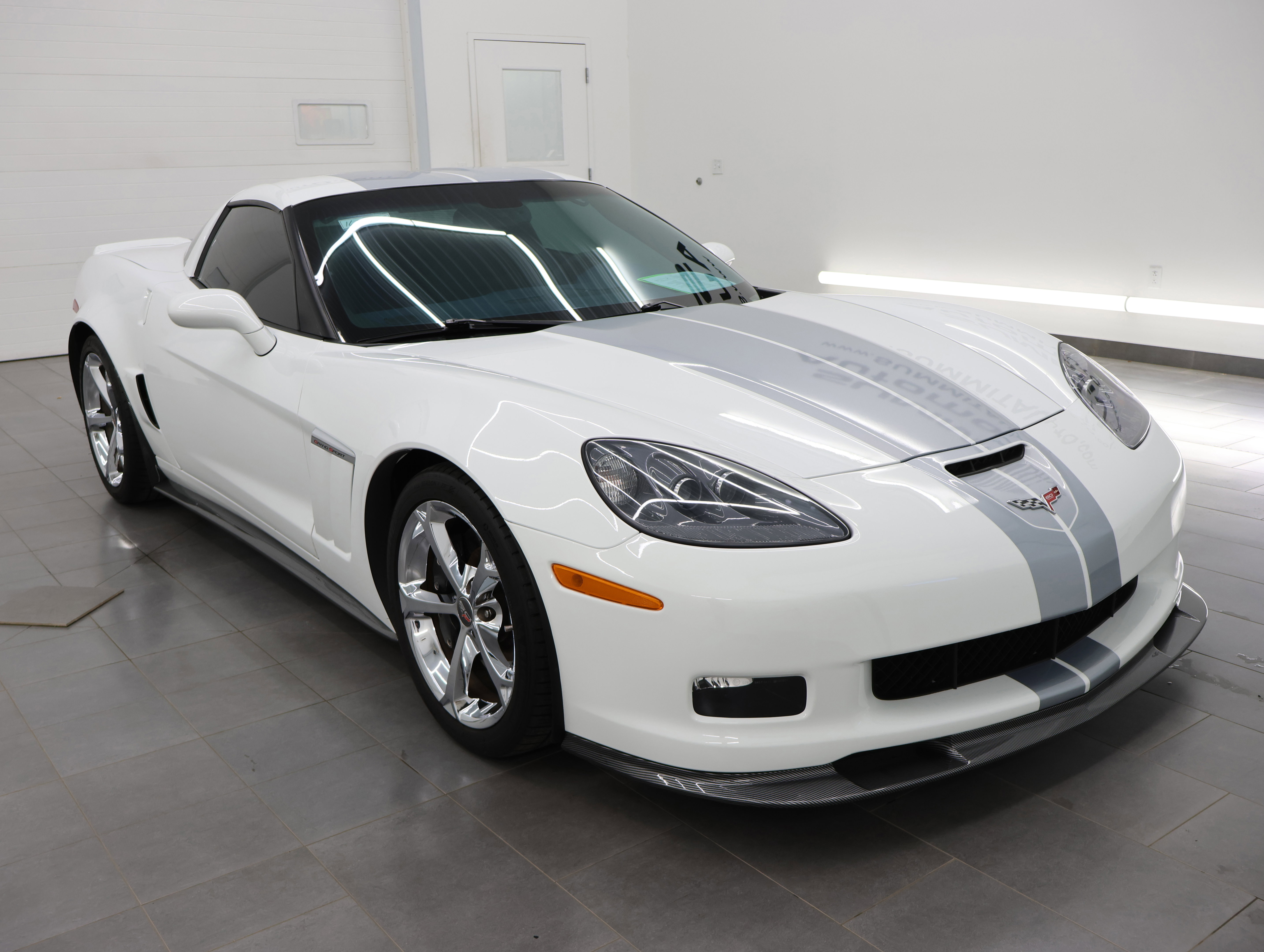 Used 2013 Chevrolet Corvette Grand Sport w/ 4LT Preferred Equipment Group RWD image 2