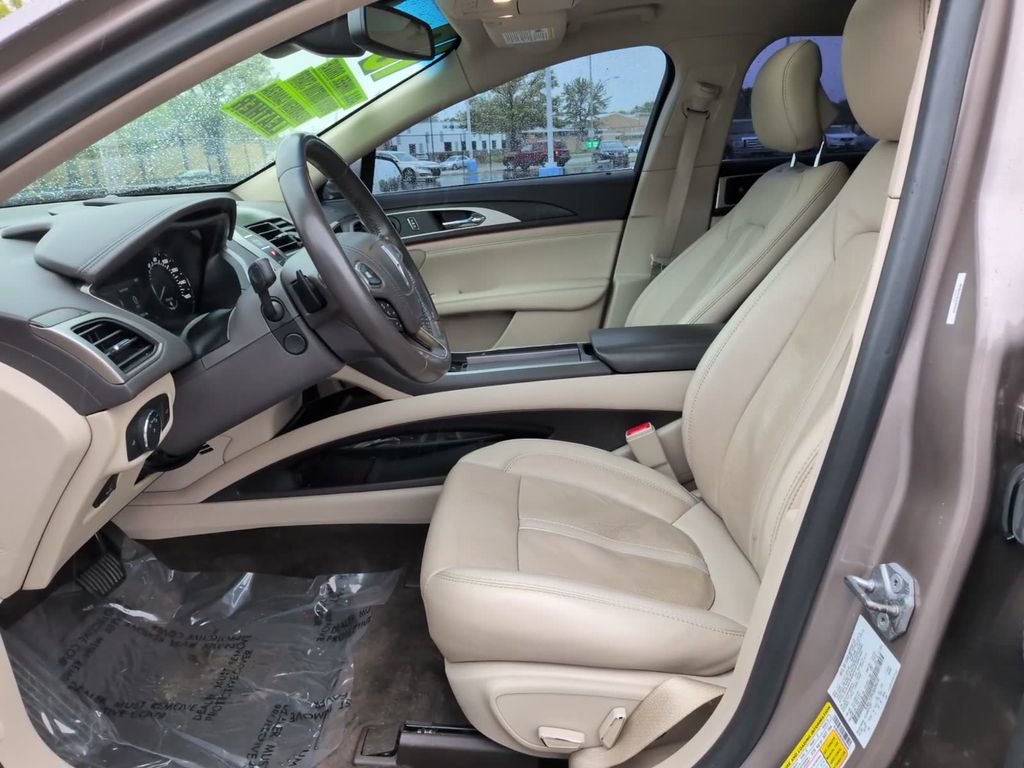 Used 2018 Lincoln MKZ Reserve w/ Climate Package AWD/4WD image 16