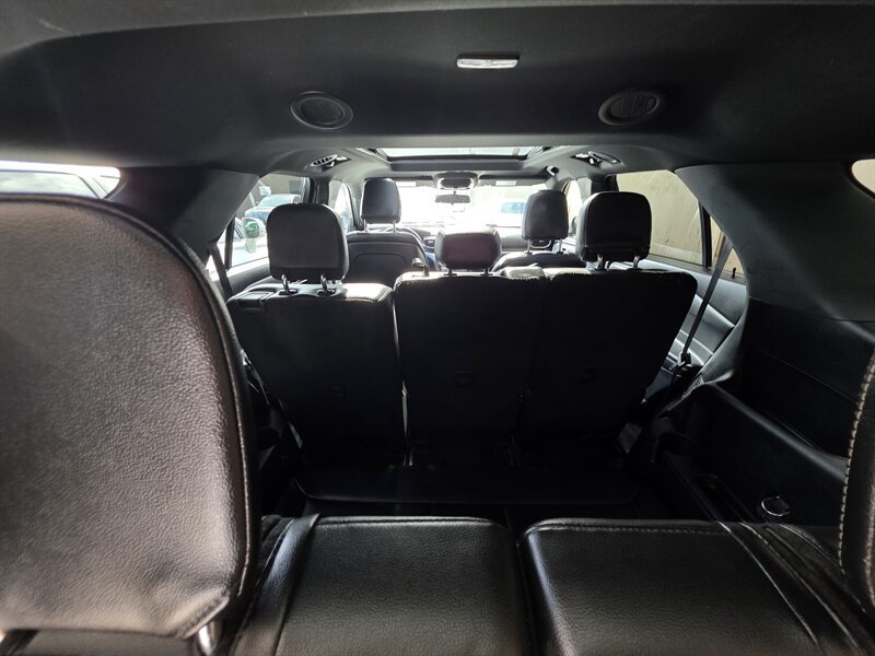Used 2020 Ford Explorer XLT w/ Equipment Group 202A RWD image 18