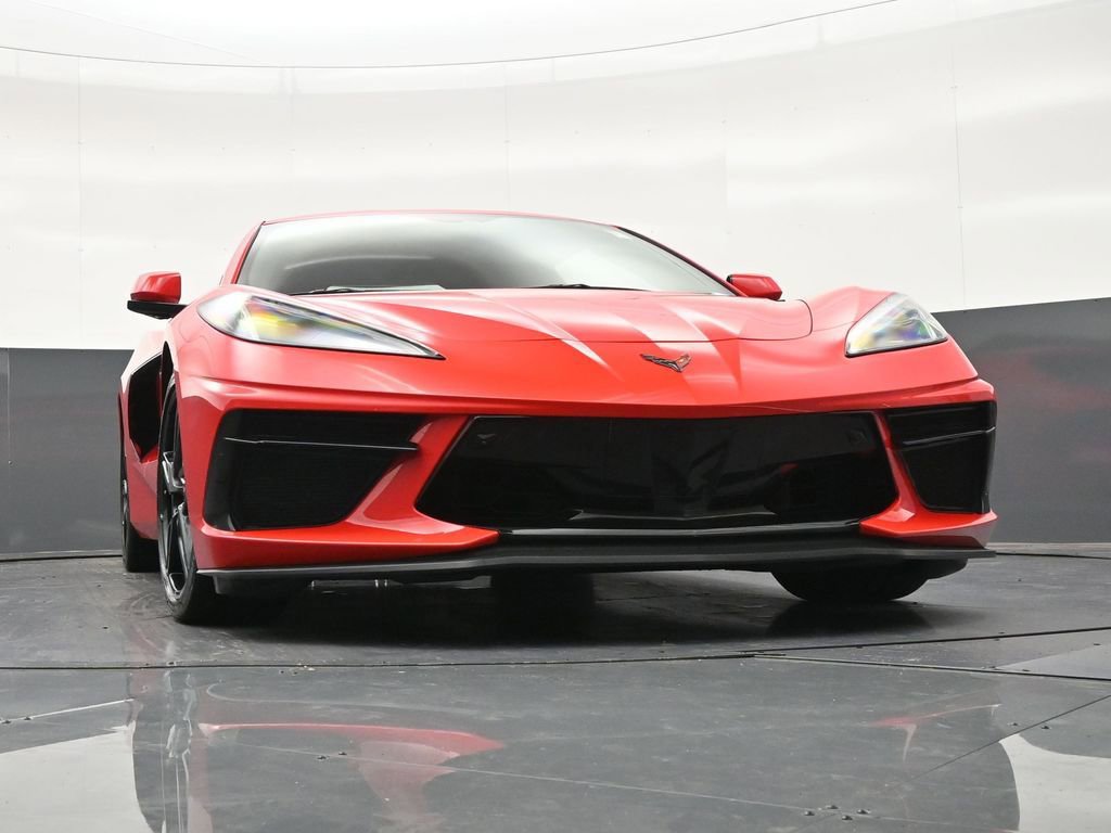 Used 2021 Chevrolet Corvette Stingray Premium Cpe w/ Z51 Performance Package RWD image 28