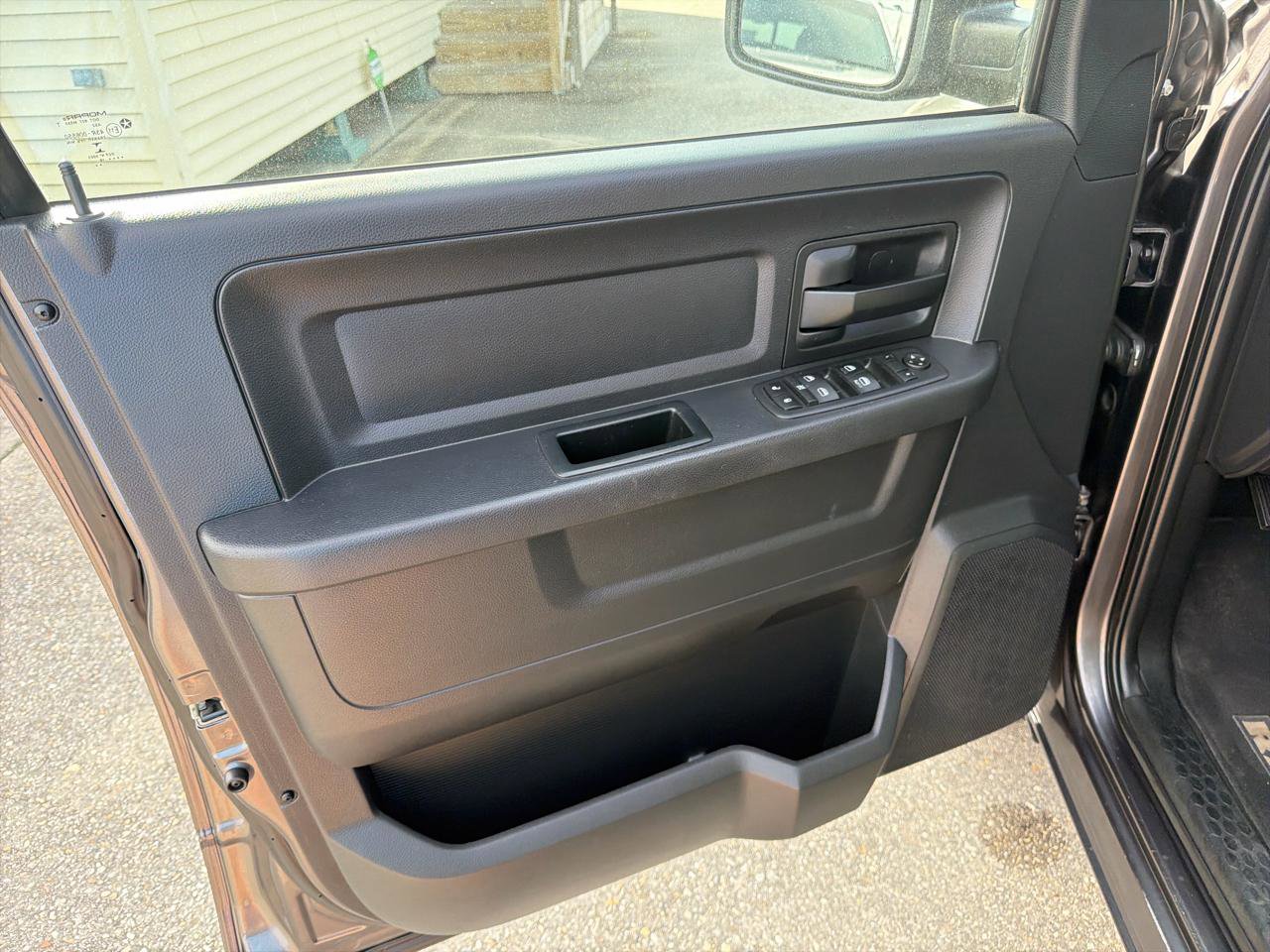 Used 2017 RAM 1500 Tradesman w/ Popular Equipment Group image 17