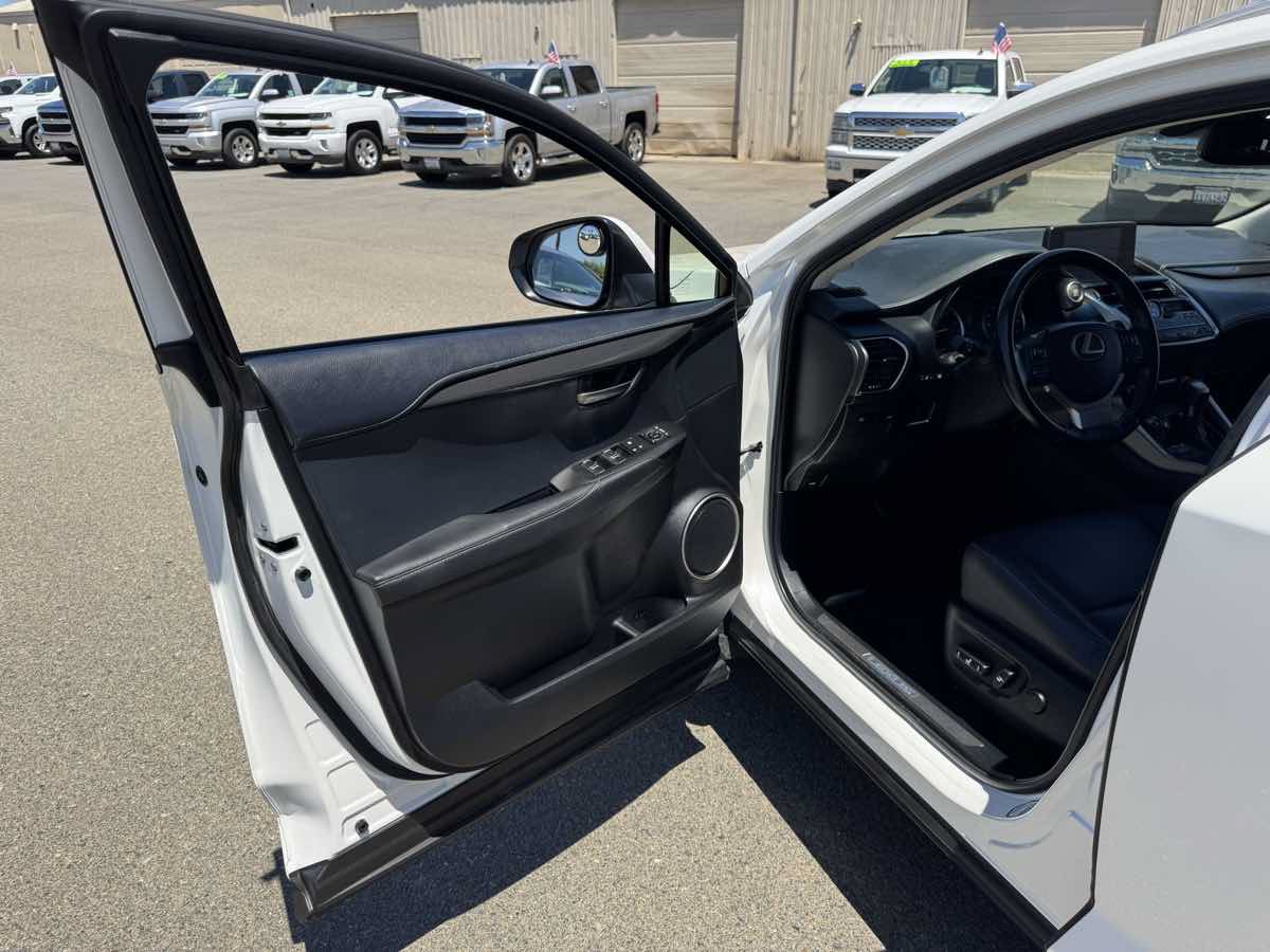 Used 2018 Lexus NX 300 FWD image 21