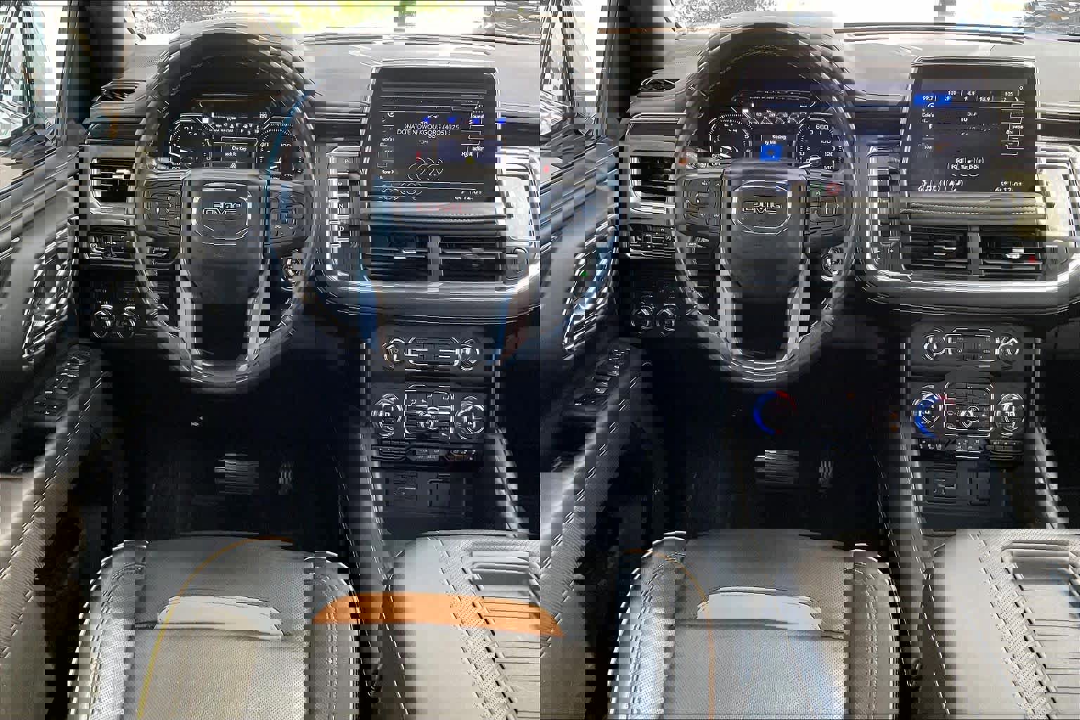 Used 2021 GMC Yukon XL AT4 w/ AT4 Premium Plus Package image 5