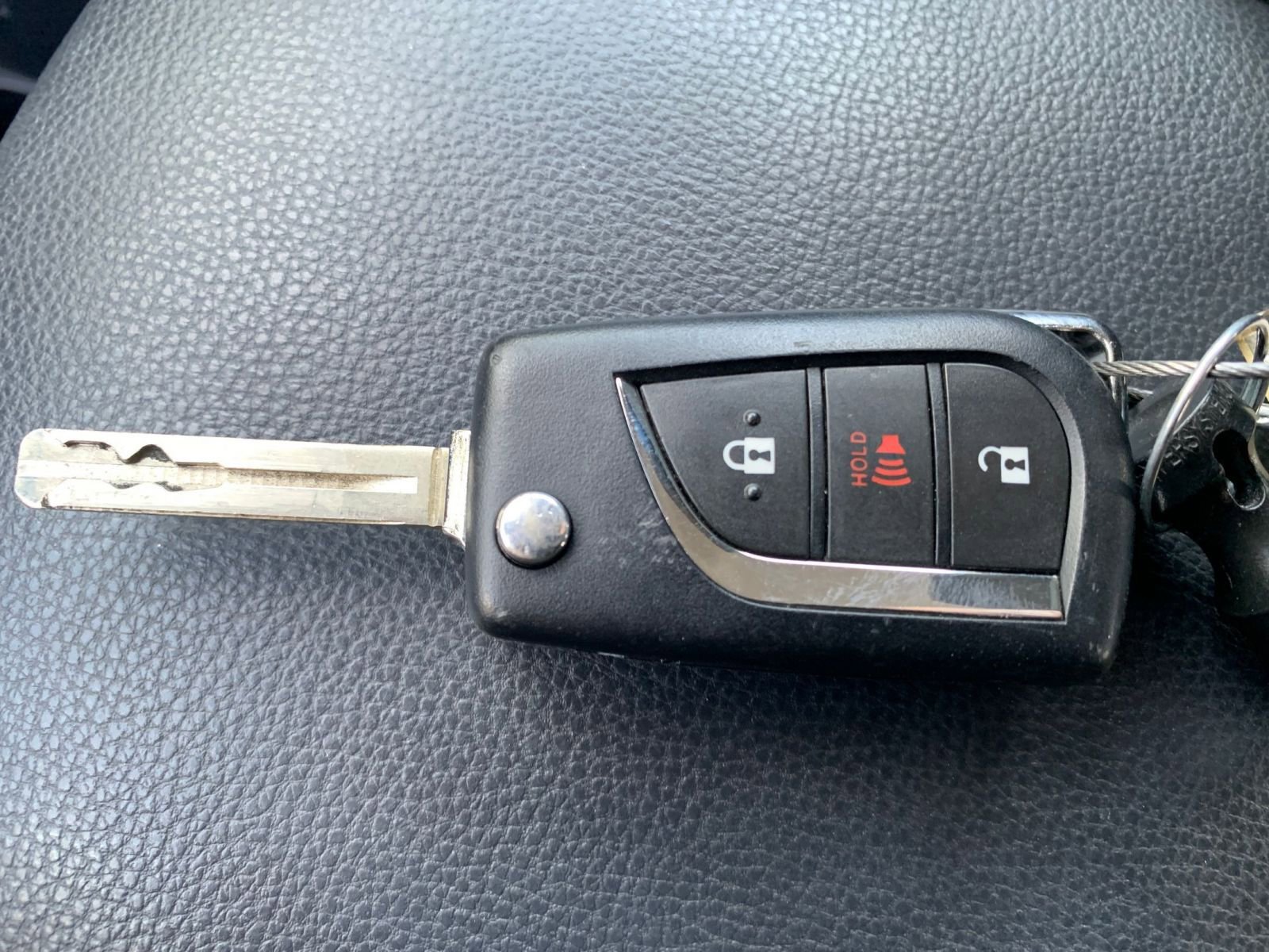 Used 2025 Toyota RAV4 LE image 21