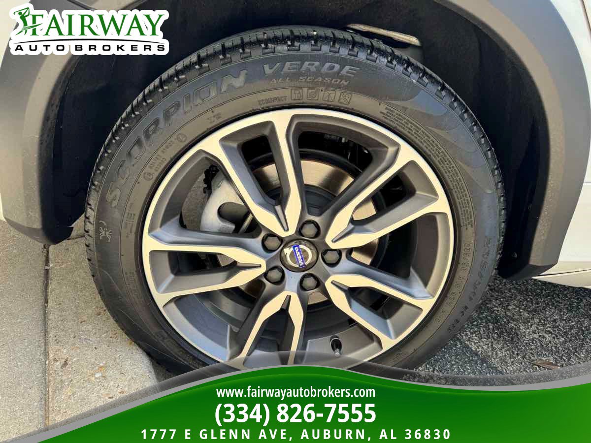 Used 2018 Volvo V60 T5 Cross Country image 34