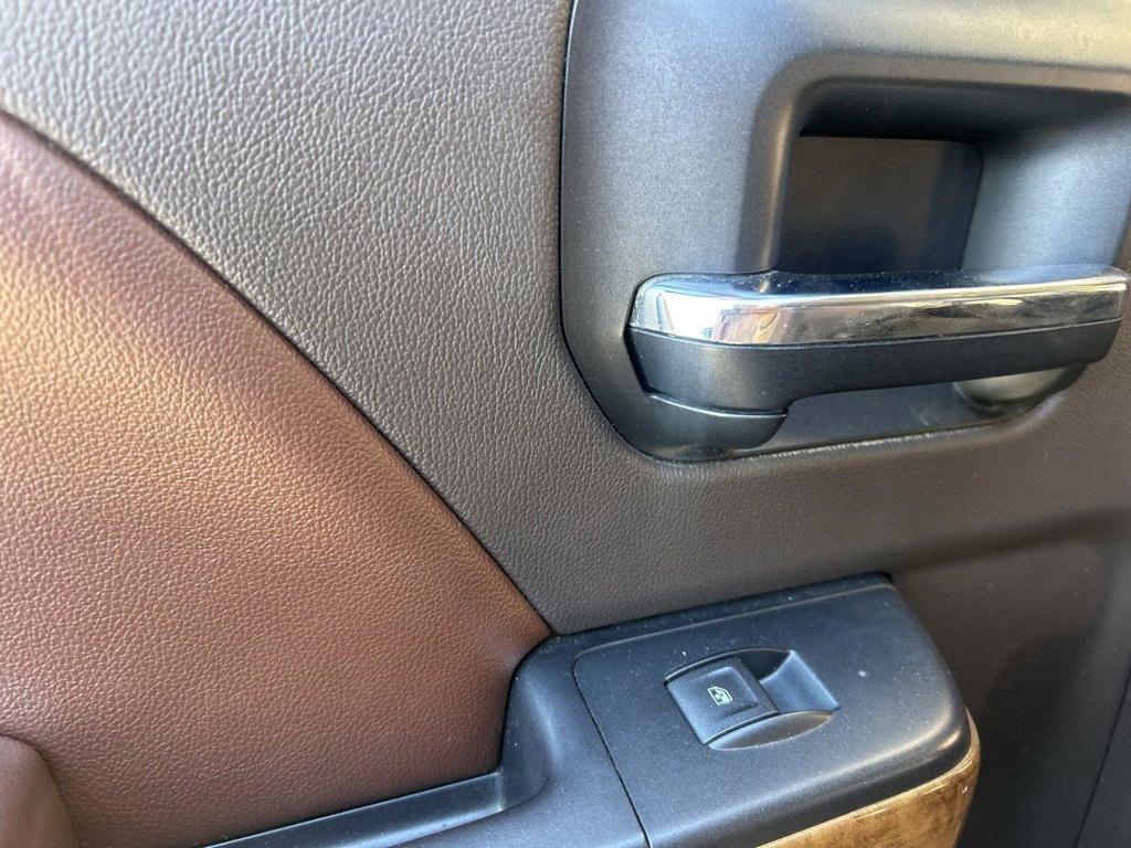 Used 2015 Chevrolet Silverado 3500 High Country w/ Duramax Plus Package image 25