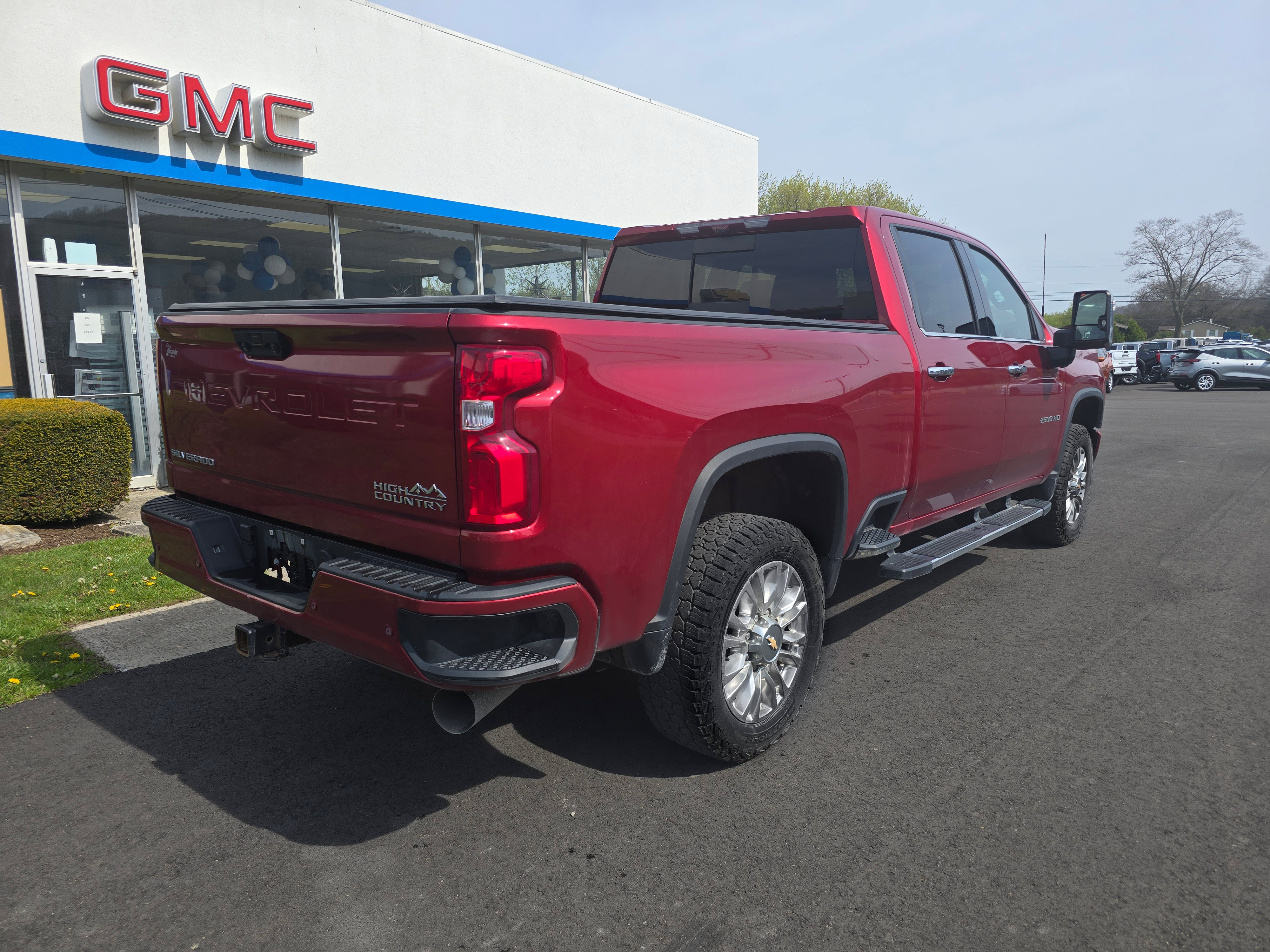 Used 2022 Chevrolet Silverado 2500 High Country w/ Z71 Off-Road Package AWD/4WD image 2