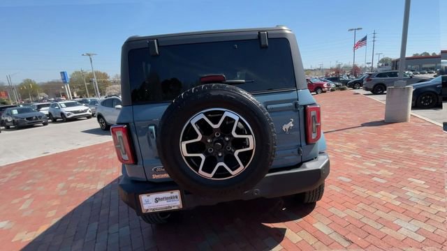 Used 2023 Ford Bronco Outer Banks AWD/4WD image 8