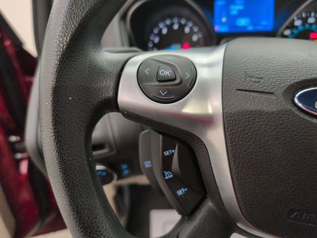 Used 2014 Ford Focus SE image 32