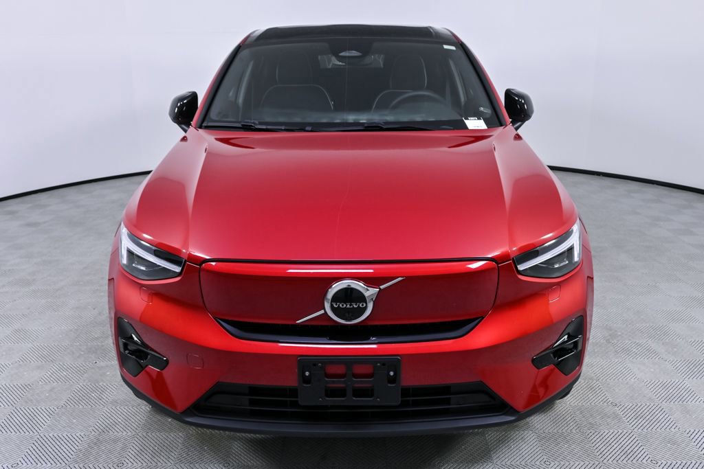 Used 2023 Volvo C40 P8 Recharge Ultimate image 37