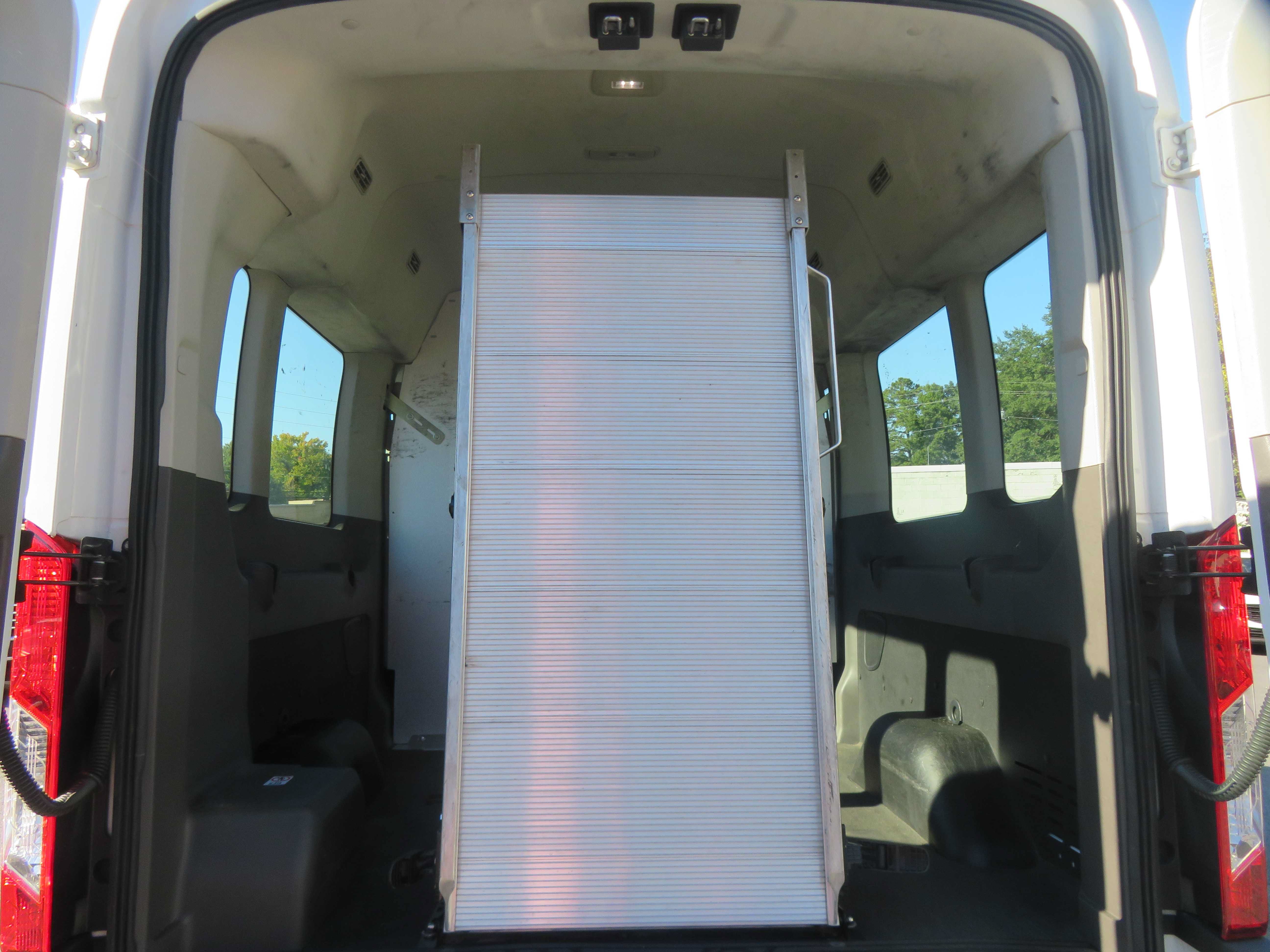 Used 2022 Ford Transit 350 XL RWD image 21