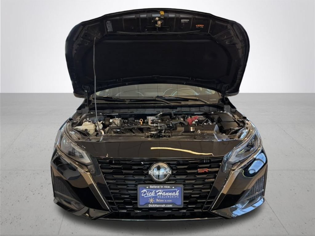 Used 2024 Nissan Altima 2.5 SR FWD image 4