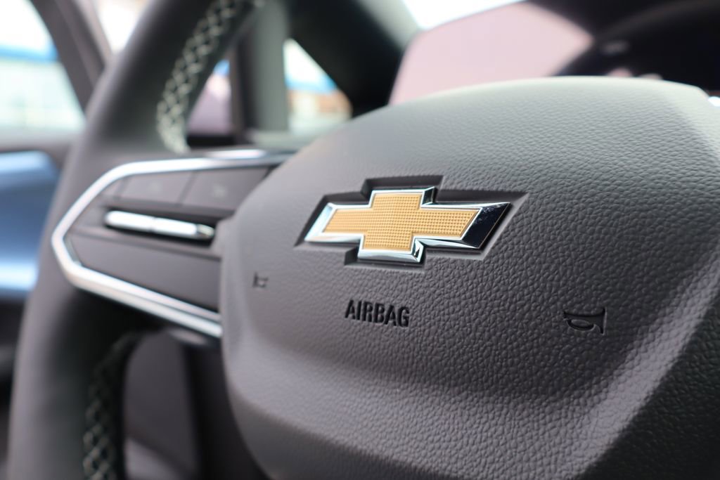 New 2026 Chevrolet Equinox EV LT image 25