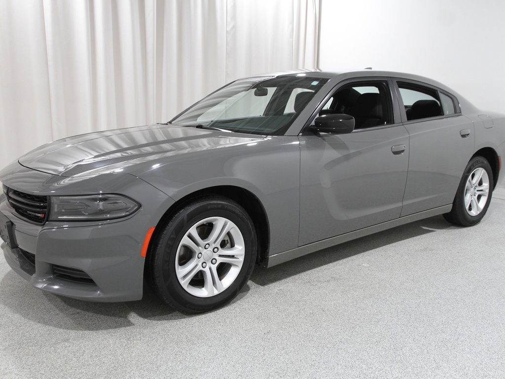 Used 2023 Dodge Charger SXT image 3