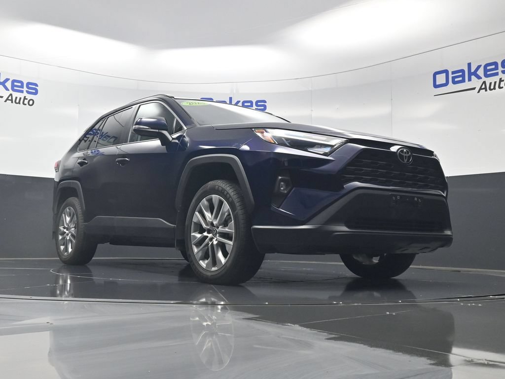Used 2023 Toyota RAV4 XLE Premium AWD/4WD image 39