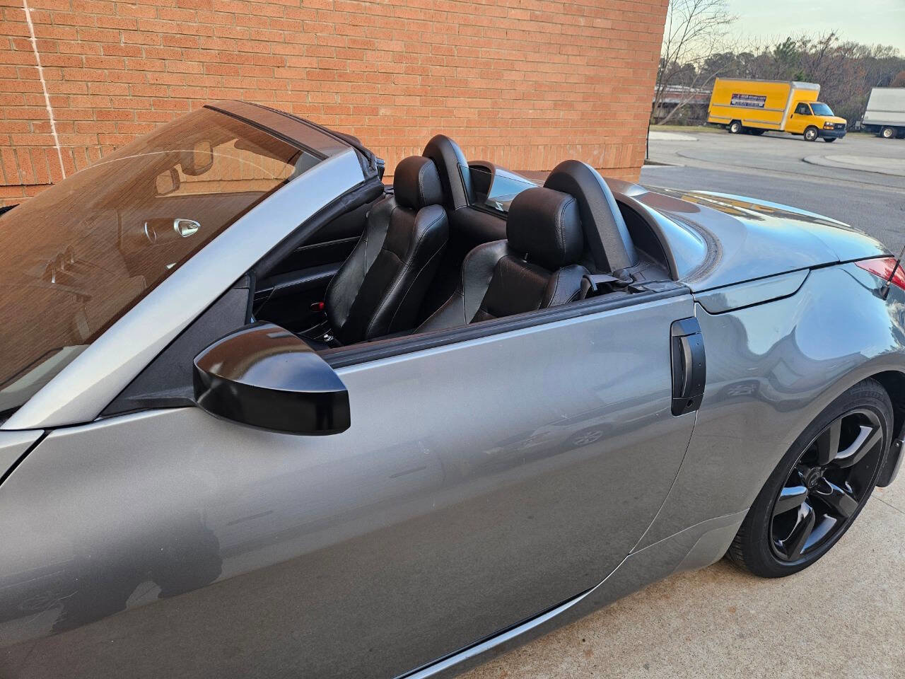 Used 2006 Nissan 350Z Touring image 20