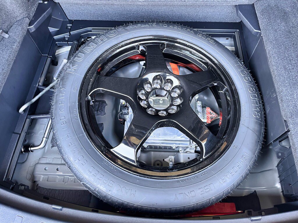 Used 2023 Lexus UX 250h AWD w/ Premium Package image 61