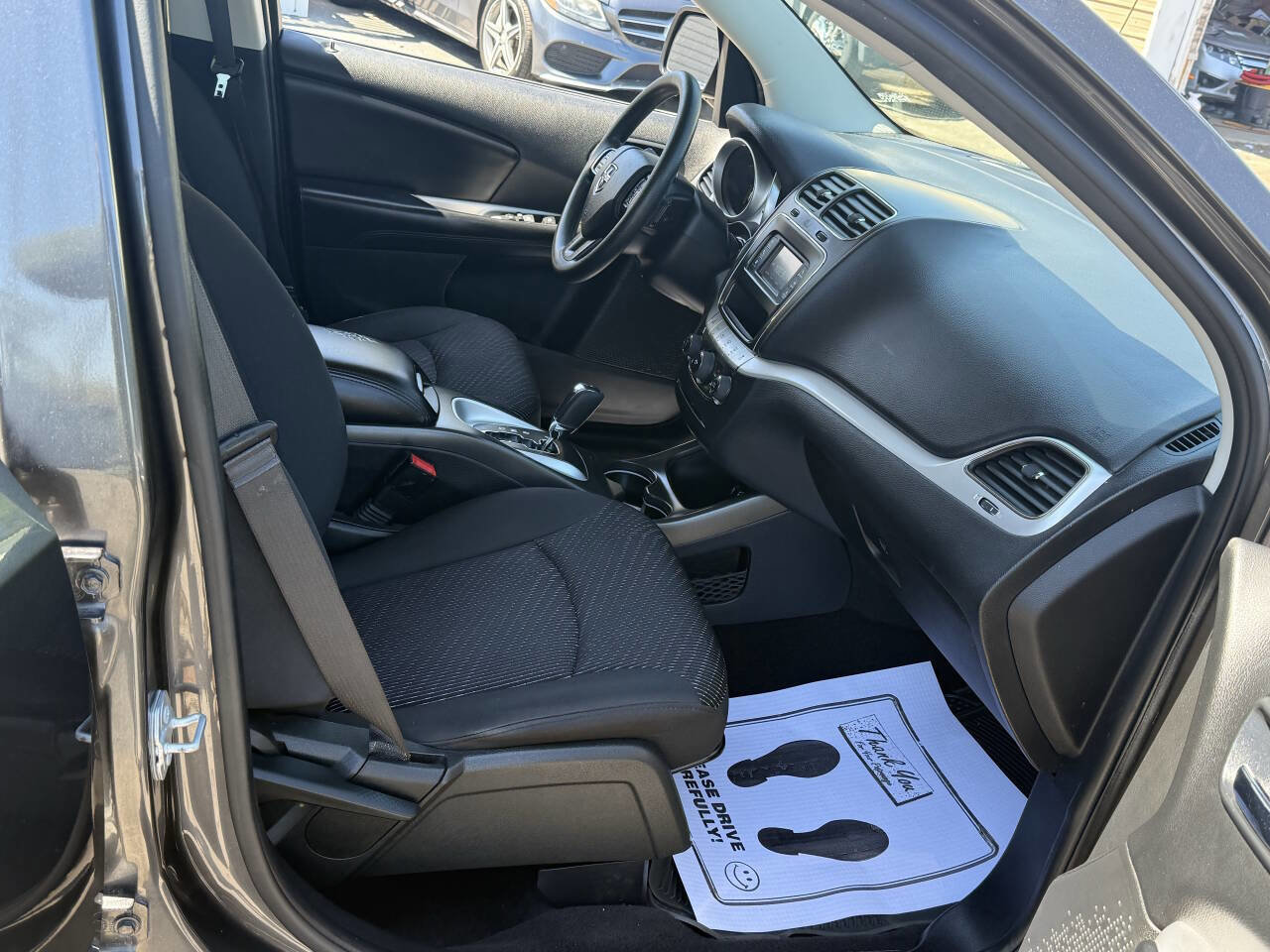 Used 2017 Dodge Journey SE image 15