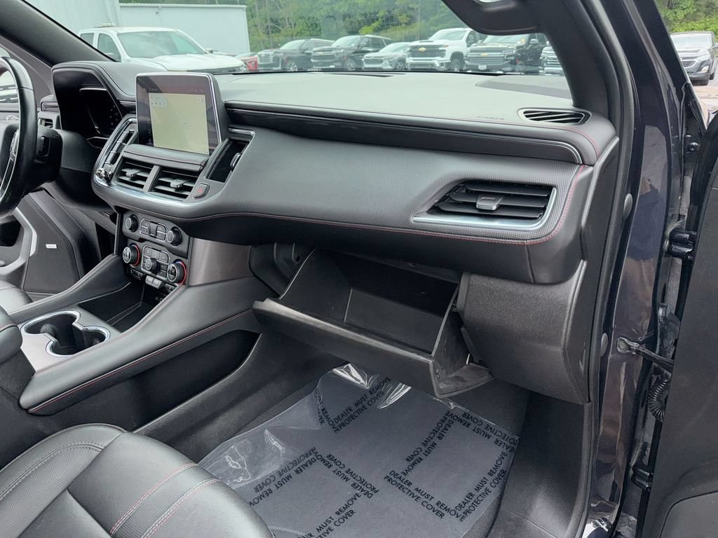 Used 2023 Chevrolet Suburban RST AWD/4WD image 36