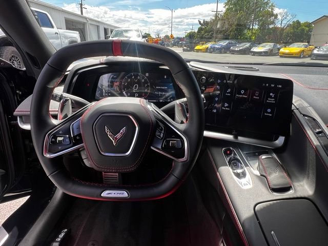Used 2025 Chevrolet Corvette Z06 image 18